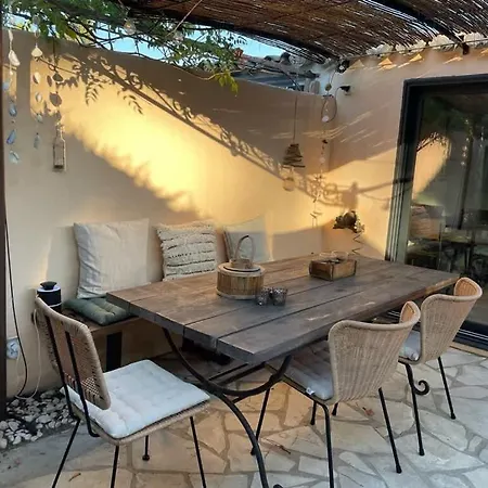 Le Petit Refuge L Authentic L Shellter